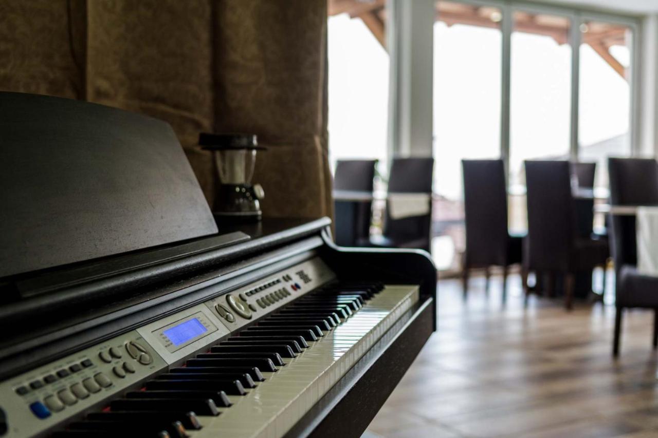 Vila Mozart - Apartments & Studios Kopaonik Luaran gambar