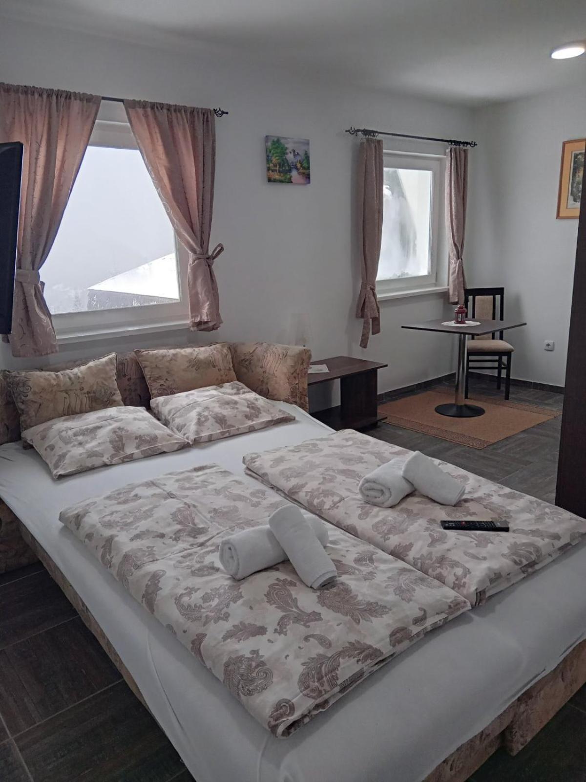 Vila Mozart - Apartments & Studios Kopaonik Luaran gambar